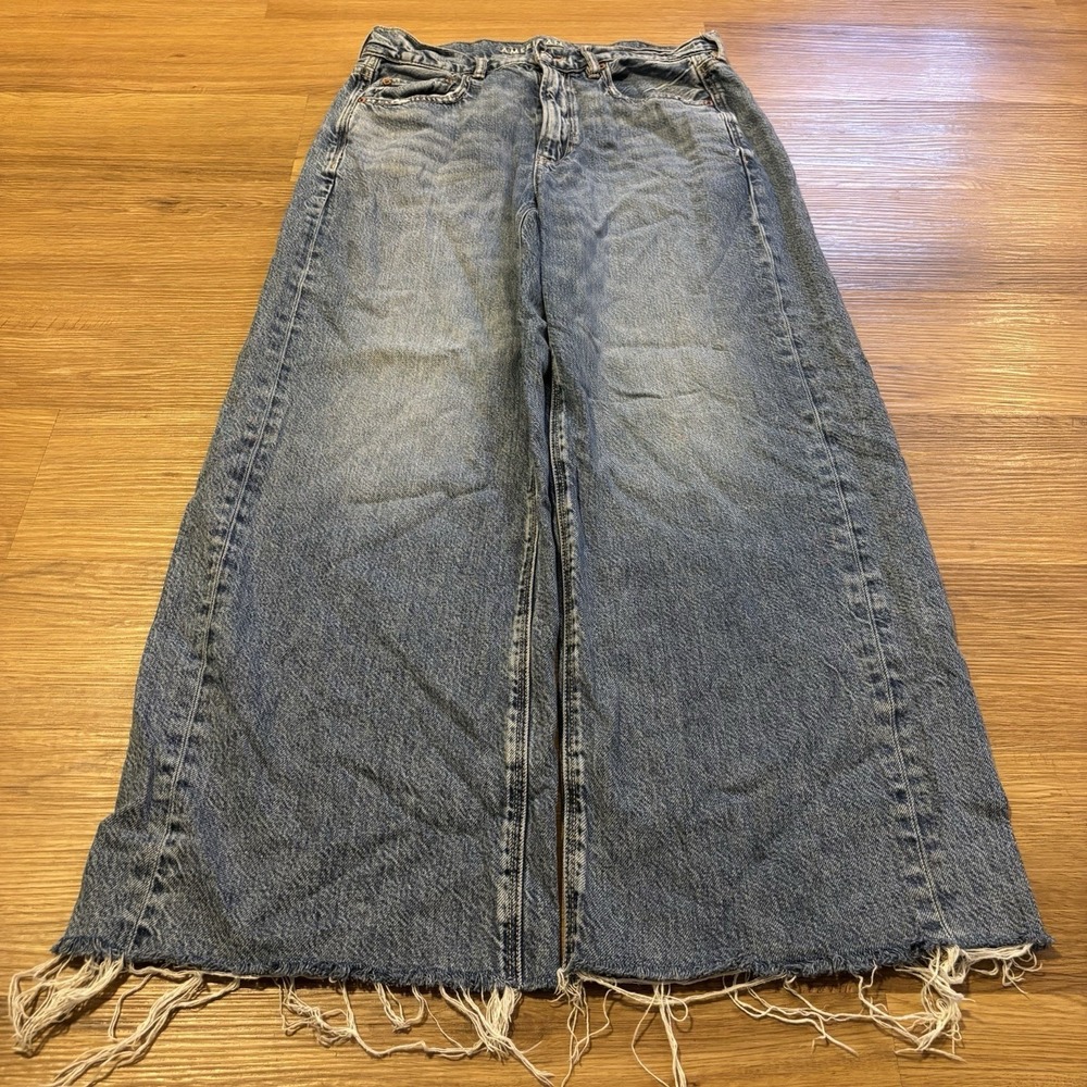 American Eagle Jeans Womens 6 (29x28) Super High Rise Baggy Wide-Leg Grunge Fade
